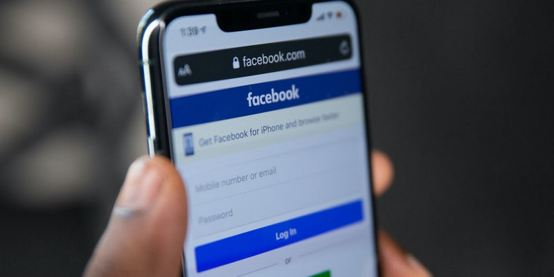 Connectez-vous au compte Facebook d'une autre personne